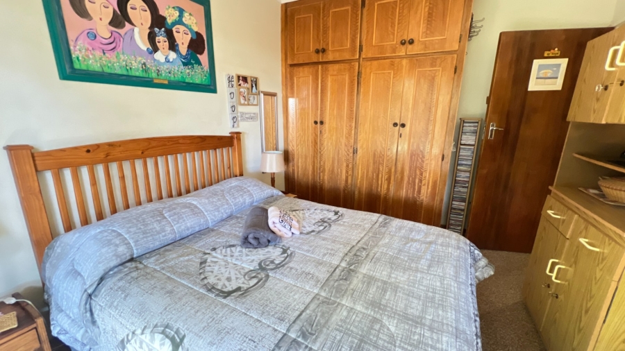 5 Bedroom Property for Sale in Langenhovenpark Free State